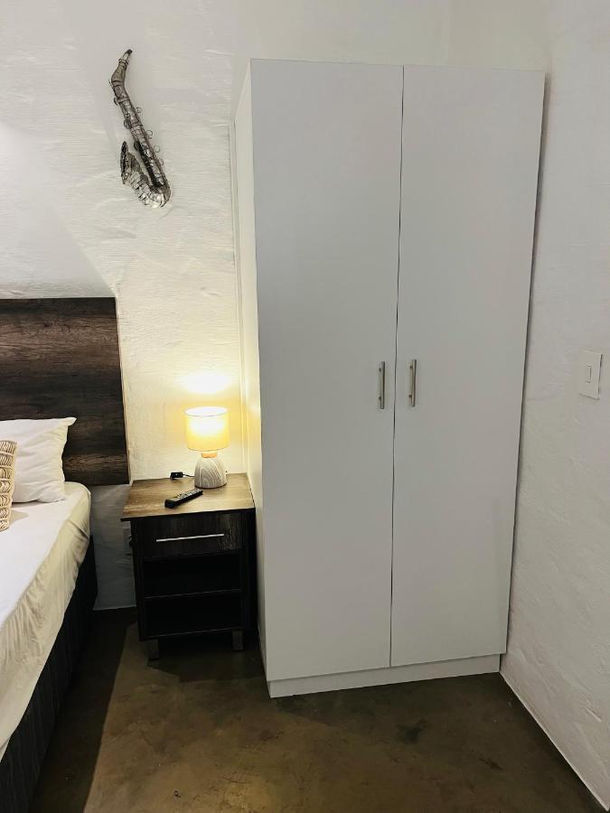 City Living Apartment 119 - Washer, 4K Tv, Fast Wifi, & Sunny Balcony Йоханесбург Екстериор снимка